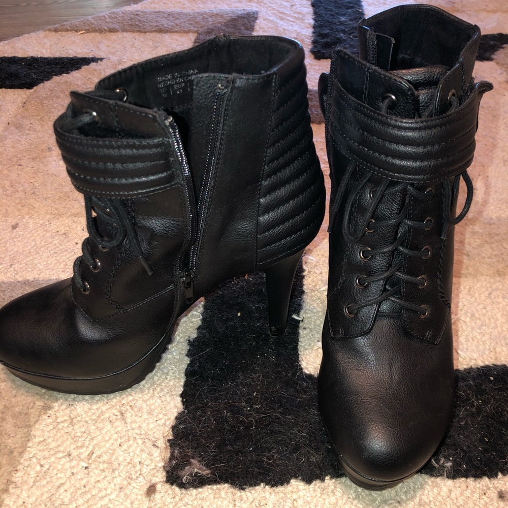Call it spring heeled booties